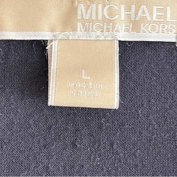 Michael Kors Top Faux Wrap Navy Long Sleeve
Lightweight Shirt Career - Picture 8 of 8